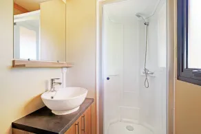 Huttopia Baie du Mont Saint Michel - Badezimmer