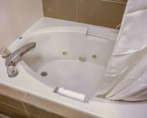 Comfort Suites Georgetown - Salle de bain