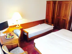 Antares Hotel - Værelse