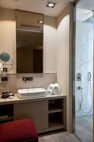 Vista Hotel - Bathroom