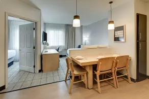 Sonesta Simply Suites Miami Airport Doral - Chambre
