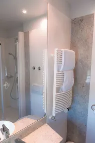 Hotel Brößler - Bathroom
