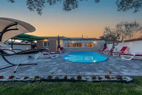 Villa Luma ZadarVillas - Piscina