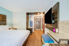 Tru by Hilton Saint Joseph - Room