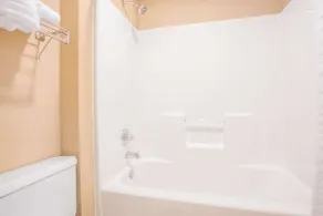 Hawthorn Extended Stay by Wyndham Conyers - Bad