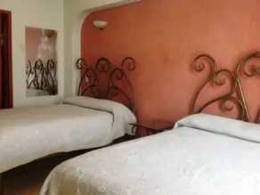 Hotel Plaza Ejecutivo - Room