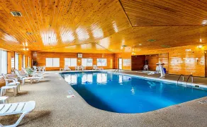 Quality Inn Mitchell I-90 - Pool
