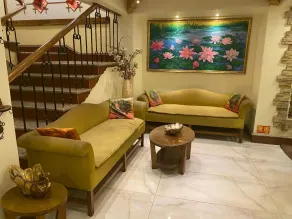Omega Residency - Sitzecke in der Lobby