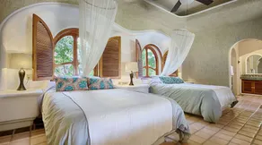 Imagine Renting a Luxury Holiday Mansion on Cabo's Best Surfing Beach, El Tule, San Jose del Cabo Mansion 1016 - Chambre