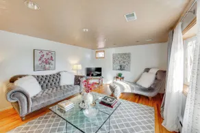 Walk to Park: Family Home in Monroeville! - Interiør