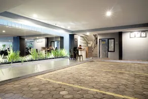 DPARAGON POGUNG B - Reception