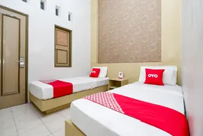 Super OYO 2436 Hotel Kencana - Room