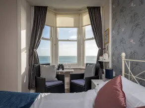Channel View Guest House - Værelse
