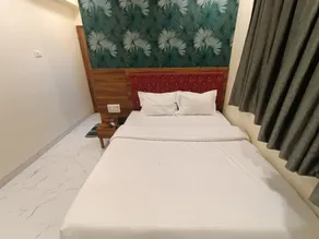 Hotel O King Residency - Room