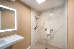 Quality Inn Gastonia East - Salle de bain