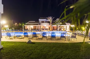 Stemma Hotel - Piscina