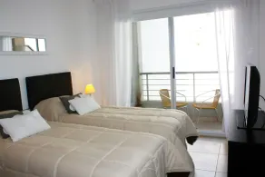 Arenales Suites - Zimmer