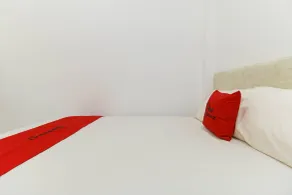 RedDoorz Plus @ Kapuk Business Park - Room