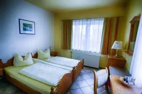 Hotel Rosengarten Leipzig-Naunhof - Room