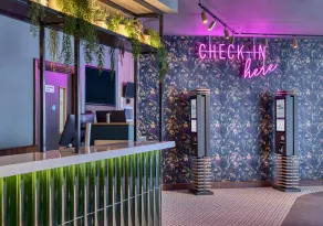 Premier Inn Cardiff North - Reception