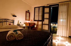 Irigeneia Hotel - Chambre