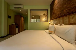 Fourteen Roses Boutique Hotel, Kuta - Room