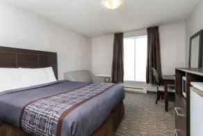 Super 5 Inn - Room