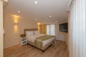 Feri Suites - Chambre