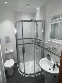 The Chapel Guest House - Bathroom
