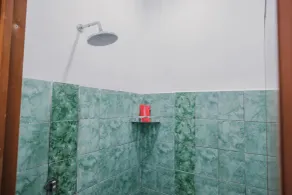 RedDoorz @ Jalan Sukabangun 2 Palembang - Baño