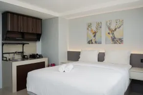 Brand New and Comfy Studio Baileys Apartment By Travelio - Chambre