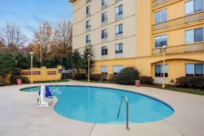 La Quinta by Wyndham Raleigh/Durham Southpoint - Piscine