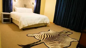 Vimbainashe Villa - Room
