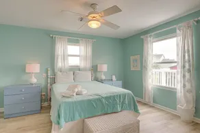 Steps to Galveston Beach: Dog-Friendly Gem w/ Yard - Interiör