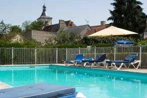 Logis Hôtel du Pont Neuf - Pool