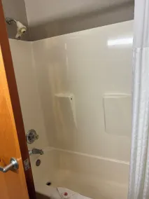 Comfort Inn Huntington near University area - Salle de bain