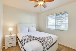 Peoria Home w/ Private Pool, Hot Tub, & Gas Grill! - Interiør