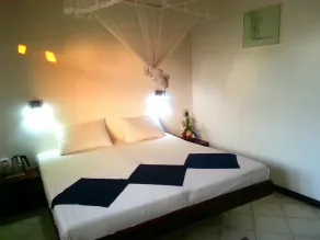 Chaya Villa Guest House - Room