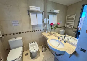 Roomie Salta by DOT Suites - Bad