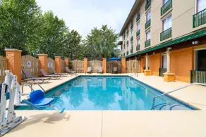 Holiday Inn Express Hotel & Suites Bluffton at Hilton Head Area by IHG - Piscine
