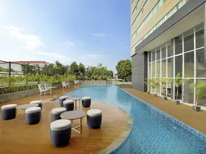 Mercure Makassar Nexa Pettarani - Pool