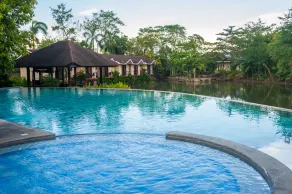 Sheridan Boutique Resort Iloilo - Pool