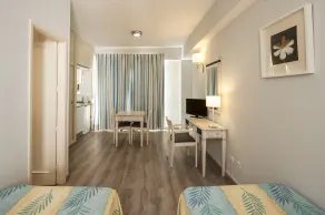 Apartamentos Colón Playa - Vue de la chambre