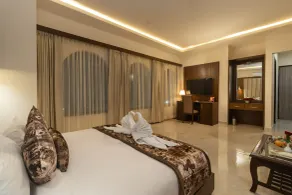 V One Pride - Room