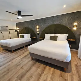 CedarWood Inn - Chambre