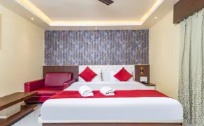 Yashshree Bangla Queen - Room