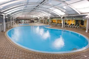 Chuto Plaza Hotel - Piscine