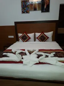 Hotel The Golden Sunrise - Room