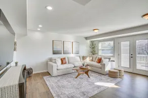 Stylish Orem Retreat w/ Deck, Near BYU & Uvu! - Innvendig