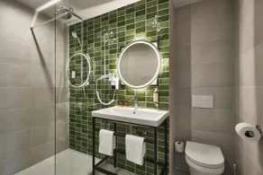 Urban Yard Hotel - Bathroom